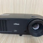 Máy Chiếu Vivitek  – HDMI / VGA / RS232 / Video / Audio – 90%– Hàng Qua Sử Dụng